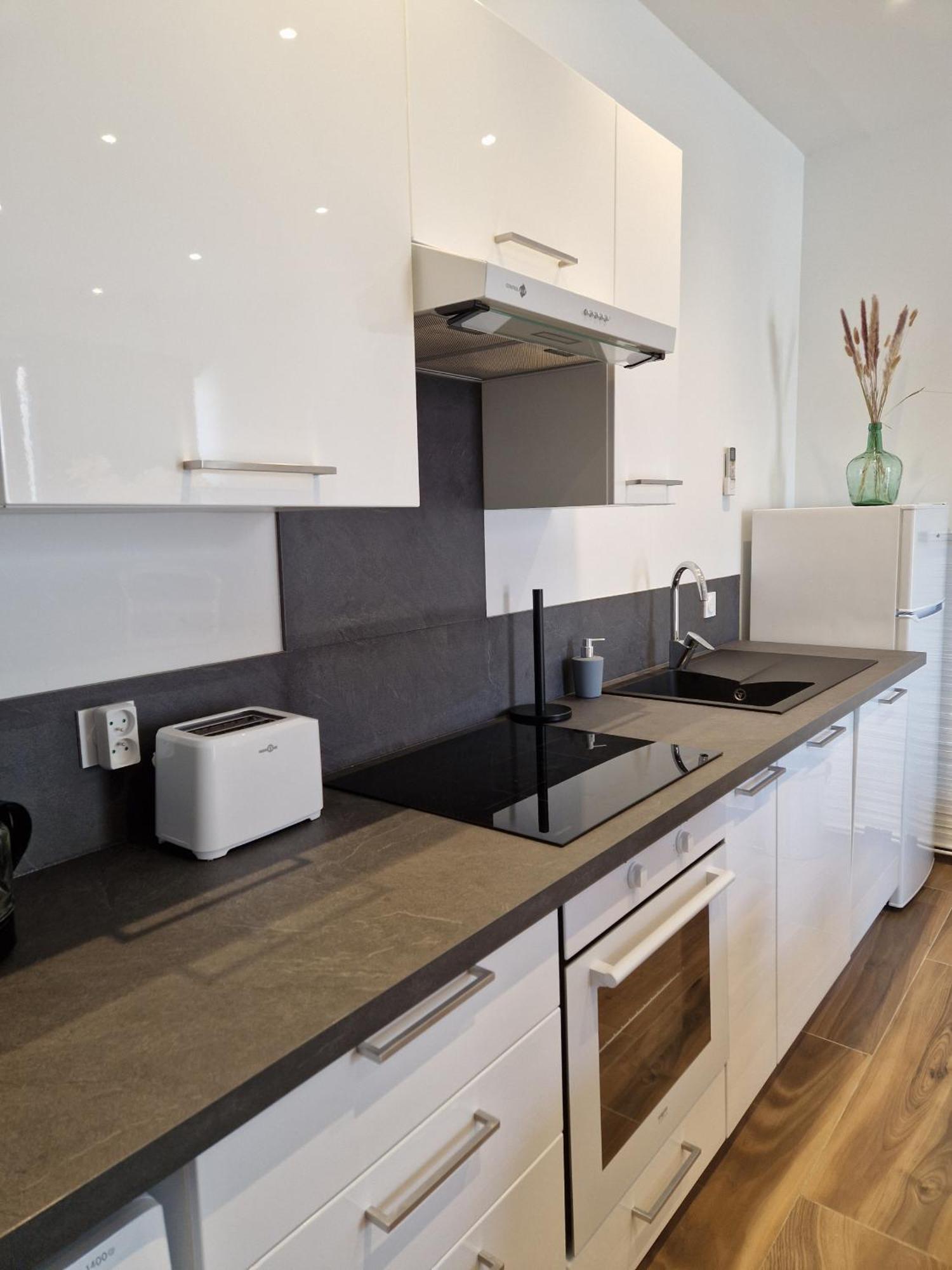 Appartement Le Saphir - Centre - Confort - 6p - Reve Au Mans *